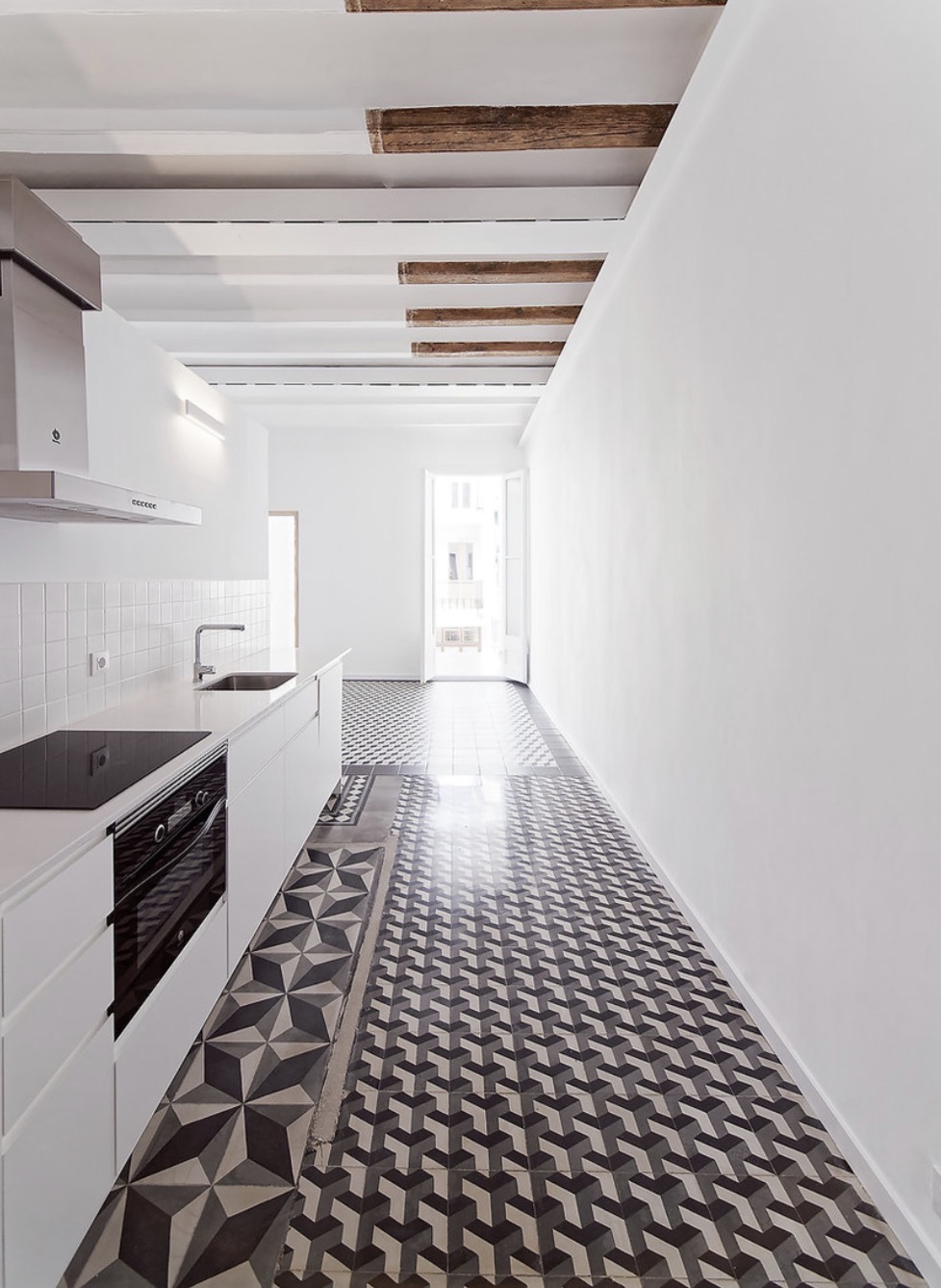 Cocina y pavimento del proyecto